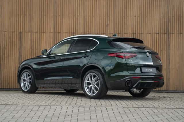 Alfa Romeo Stelvio (2020) thumbnail 6