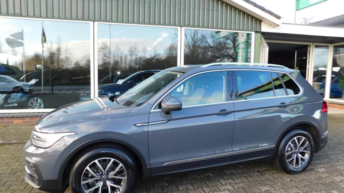 Volkswagen Tiguan (2021) — foto 1