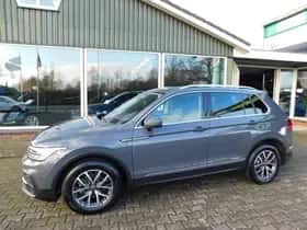 Volkswagen Tiguan (2021) thumbnail 1