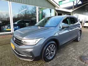 Volkswagen Tiguan (2021) thumbnail 12