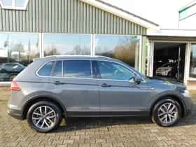 Volkswagen Tiguan (2021) thumbnail 10