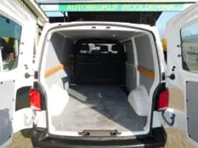 Volkswagen Transporter (2021) thumbnail 3