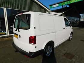 Volkswagen Transporter (2021) thumbnail 26