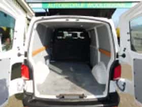 Volkswagen Transporter (2021) thumbnail 35
