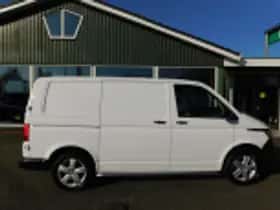 Volkswagen Transporter (2021) thumbnail 36