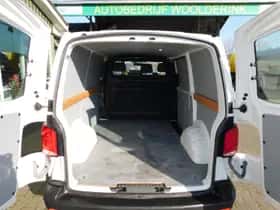 Volkswagen Transporter (2021) thumbnail 9