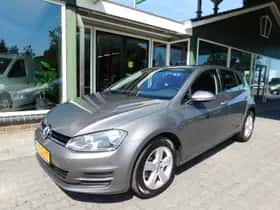 Volkswagen Golf thumbnail 11