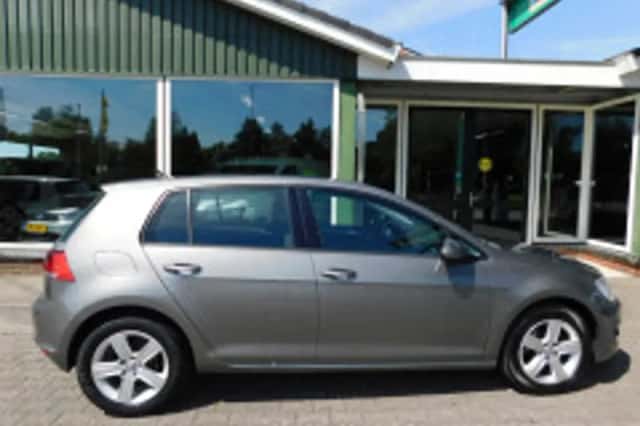 Volkswagen Golf (2014) thumbnail 4