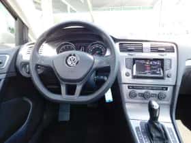 Volkswagen Golf (2014) thumbnail 9