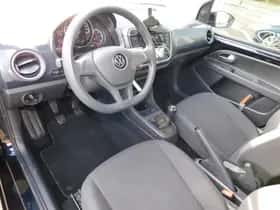 Volkswagen Up (2023) thumbnail 2