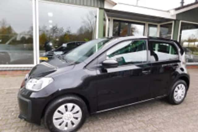 Volkswagen Up (2018) thumbnail 5