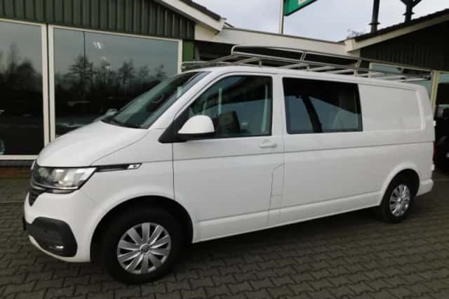 Volkswagen Transporter (2021) thumbnail 1