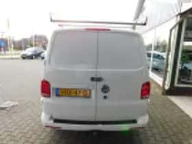 Volkswagen Transporter (2021) thumbnail 43