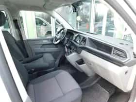 Volkswagen Transporter (2021) thumbnail 9
