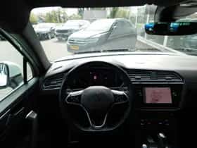 Volkswagen Tiguan (2020) thumbnail 17