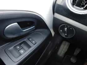 Volkswagen Up (2020) thumbnail 18