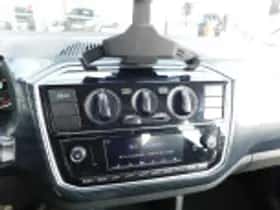 Volkswagen Up (2020) thumbnail 44