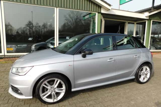 Audi A1-sportback (2018) thumbnail 1