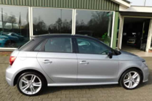 Audi A1-sportback (2018) thumbnail 4