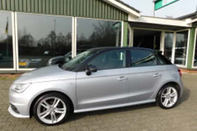 Audi A1-sportback (2018) thumbnail 5