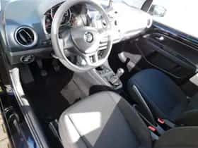 Volkswagen Up (2017) thumbnail 2