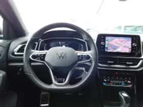 Volkswagen T-Roc (2023) thumbnail 3