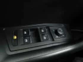 Volkswagen T-Roc (2023) thumbnail 47