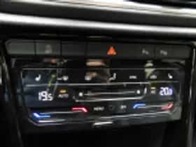 Volkswagen T-Roc (2023) thumbnail 53