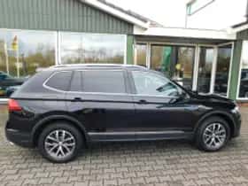 Volkswagen Tiguan (2020) thumbnail 4