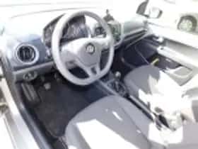 Volkswagen Up thumbnail 33