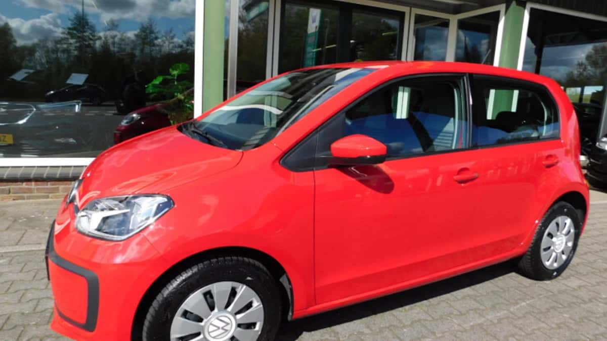 Volkswagen Up — foto 1
