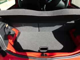 Volkswagen Up (2023) thumbnail 23