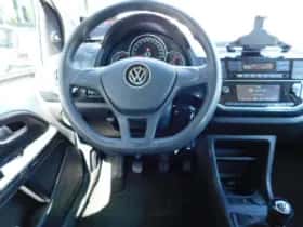 Volkswagen Up (2021) thumbnail 3