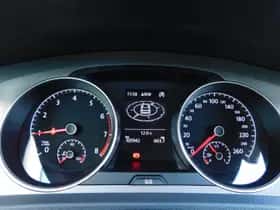Volkswagen Golf (2015) thumbnail 18