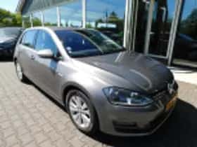 Volkswagen Golf (2015) thumbnail 69