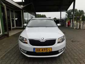 Škoda Octavia (2015) thumbnail 13