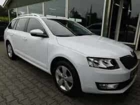 Škoda Octavia (2015) thumbnail 28
