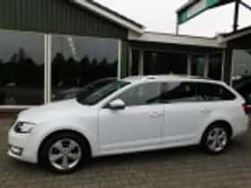 Škoda Octavia (2015) thumbnail 38