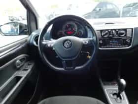 Volkswagen Up (2017) thumbnail 3