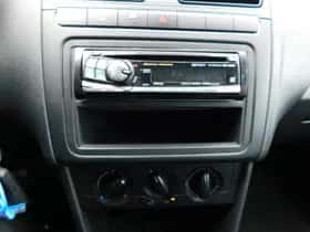 Volkswagen Polo (2012) thumbnail 22