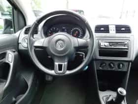 Volkswagen Polo (2012) thumbnail 9