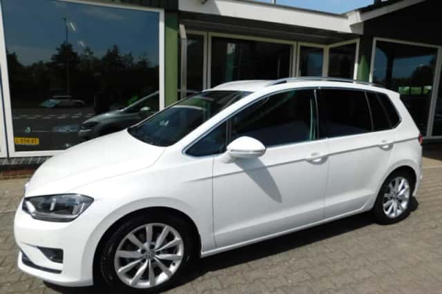 Volkswagen Golf-sportsvan (2016) thumbnail 1