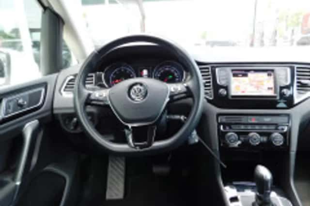 Volkswagen Golf-sportsvan (2016) thumbnail 3