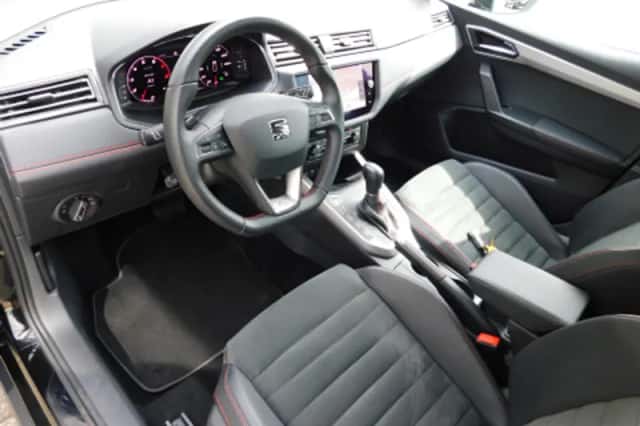 SEAT Arona (2019) thumbnail 2