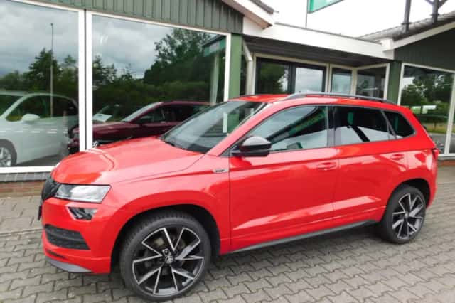 Škoda Karoq (2022) thumbnail 1