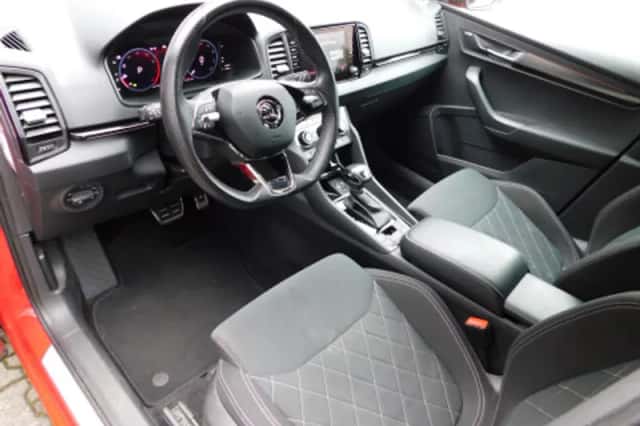 Škoda Karoq (2022) thumbnail 2