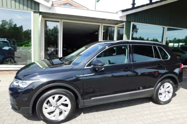 Volkswagen Tiguan (2021) thumbnail 1