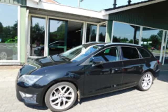 SEAT Leon (2016) thumbnail 4