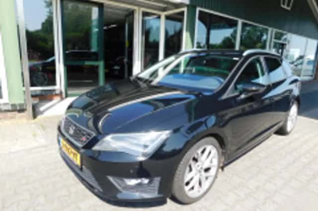 SEAT Leon (2016) thumbnail 6
