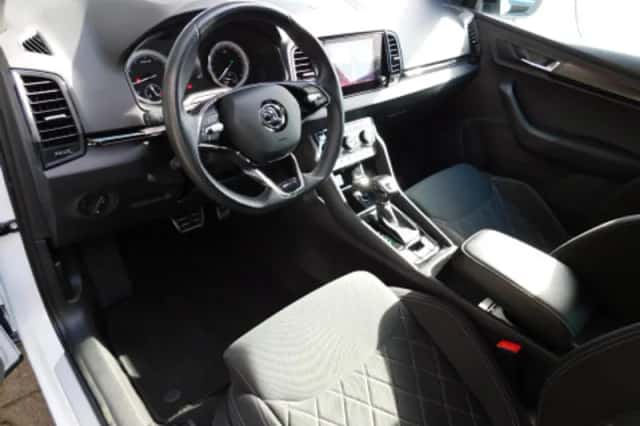 Škoda Karoq (2021) thumbnail 2